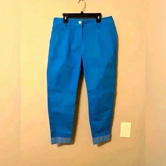ST. John Blue Mid-Rise Skinny Leg Cropped Jeans USA
Size 6 - Picture 8 of 8